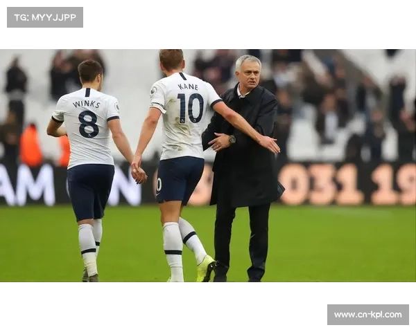 欧冠转播间隙广告时段竞争激烈，二级赞助商权益分配引讨论