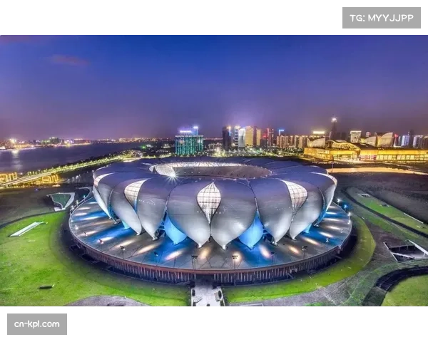 合作动态：微软与英超就云端AI协作平台展开试点，优化俱乐部间的赛程协调与医疗信息共享